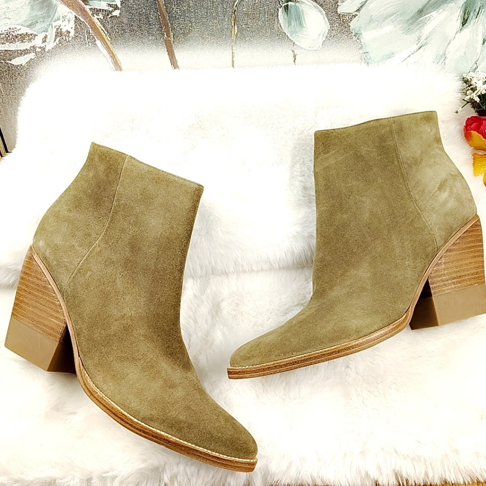 Marc Fisher Suede Bellen Ankle Boots Size 9.5 - Picture 2 of 15